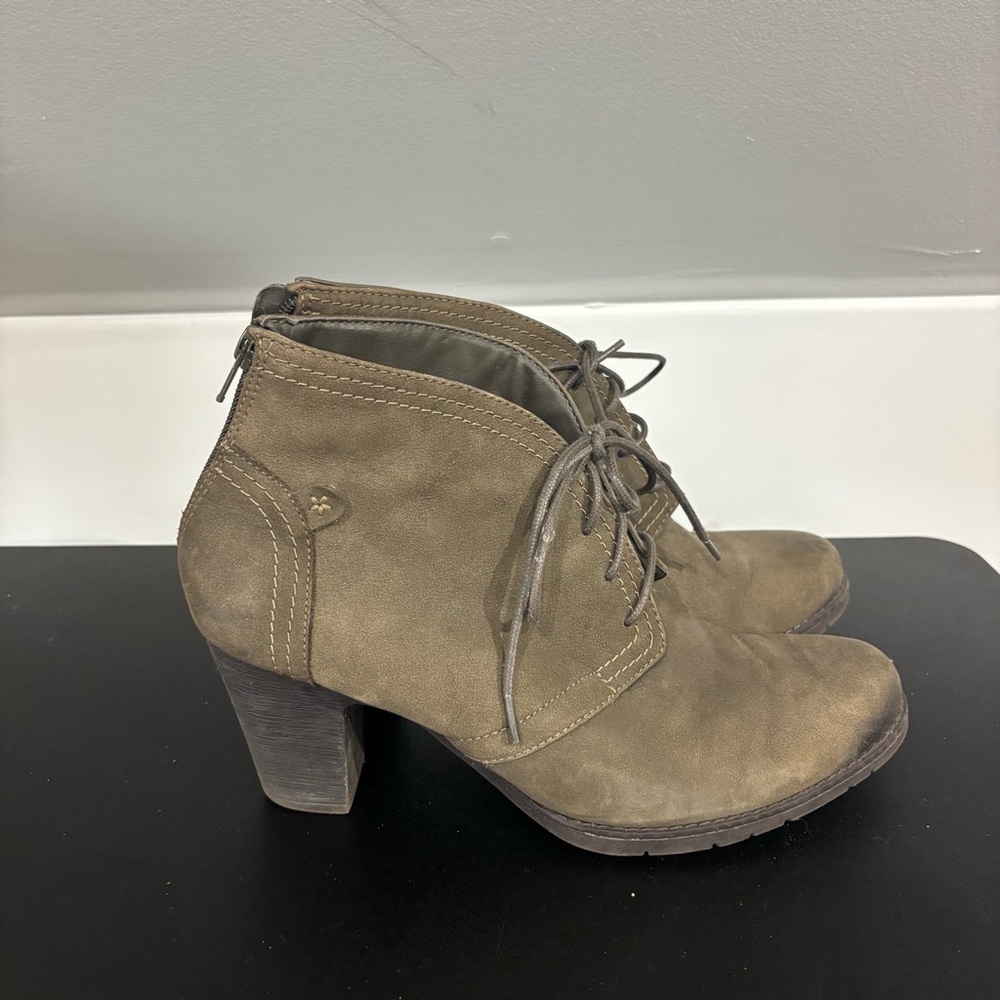 Rockport Cobb Hill Leather Lace Up Heeled Booties, Size 9.5
